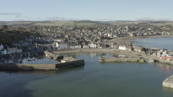 Una Vista Aérea Ciudad Stonehaven Puerto Día Soleado Aberdeenshire Escocia — Vídeos de Stock