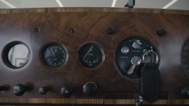 Bentley Type Dials — ストック動画