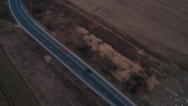 Piękne Zakręcone Drogi Przebiegające Przez Pola Uprawne Zachodzie Słońca — Wideo stockowe