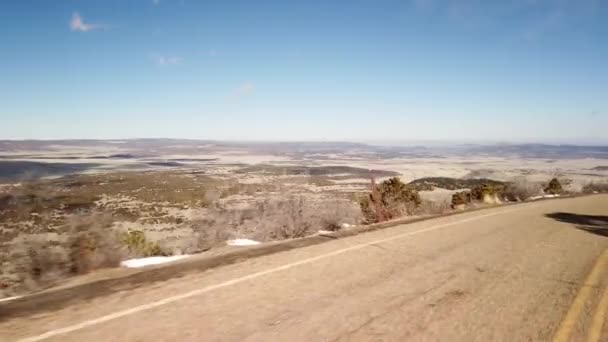 Przejazd Wietrzną Górską Drogą Niesamowitymi Widokami Nowym Meksyku — Wideo stockowe