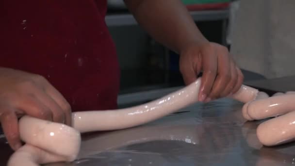 Sosis Proses Daging Produksi Pabrik Handmade Bungkus Rebus Mincemeat Spice — Stok Video