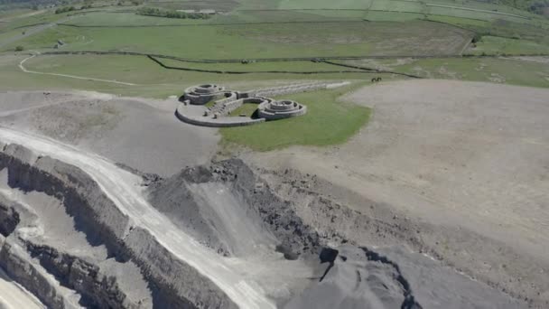 Aerial View Coldstones Cut Public Artwork Pateley Bridge Asphalt Quarry — Stock Video