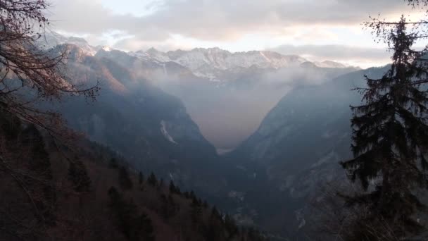 Rijden Kijken Hoogste Bergpas Slovenië Van Vrsic Nationaal Park Triglav — Stockvideo