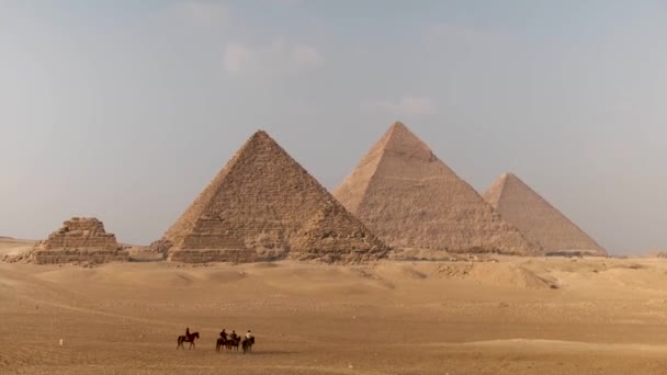 Wunderschöne Pyramiden Ägyptens Afrika Eine Historische Stätte Direkt Neben Kairo — Stockvideo