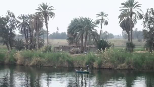 Kilátás Gyönyörű Egyiptomi Sétahajó Egy Nílus Folyó Körutazás Hajókázás Nílus — Stock videók