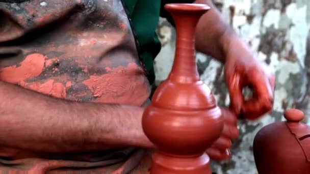 Średniowieczny Potter Pomocą Koła Garncarzy Rąk Wykonanie Ceramiki Formy Ceramiczne — Wideo stockowe