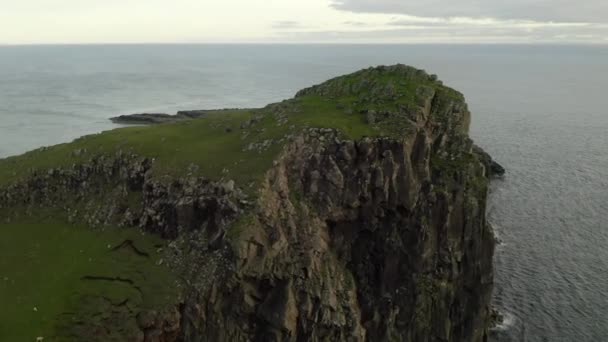 Wieczorny Widok Latarnię Morską Neist Point Wyspie Skye Latanie Lewej — Wideo stockowe