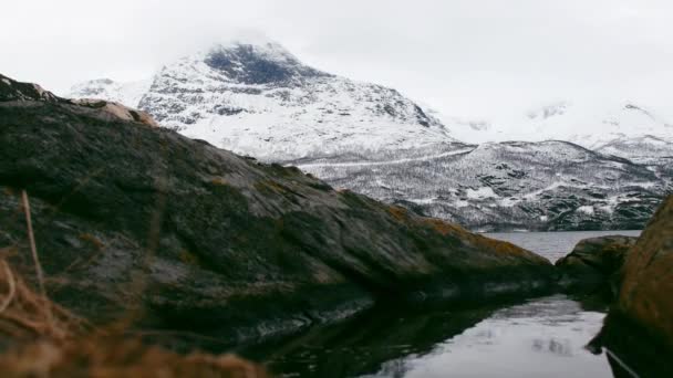 Unshrap Timelapse Materiał Filmowy Nad Rombafjord Północnej Norwegii — Wideo stockowe