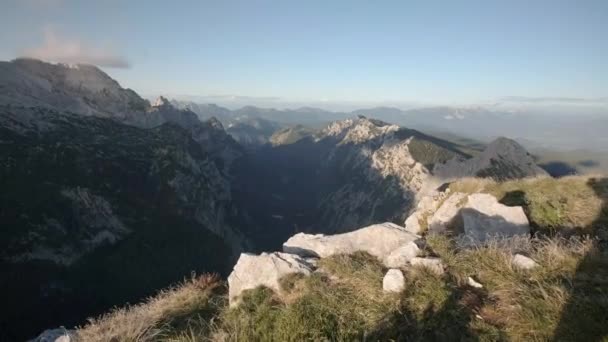 Περπάτημα Μέσω Των Julian Alps Στο Εθνικό Πάρκο Triglav Στη — Αρχείο Βίντεο