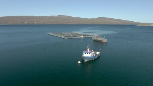Luftaufnahme Einer Aquakulturanlage Loch Eriboll Den Schottischen Highlands Einem Sonnigen — Stockvideo