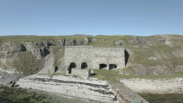 Une Vue Aérienne Ard Neakie Abandonne Les Fours Chaux Par — Video