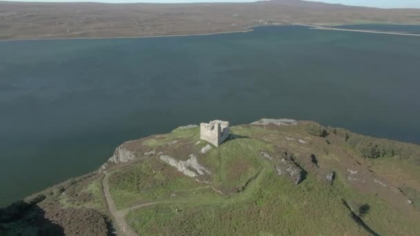 Flygfoto Över Castle Bharriich Nära Tongue Skotska Höglandet Sommardag Roterande — Stockvideo