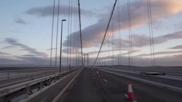 Motion Shot Vehicle Crossing Forth Road Bridge Wonderful Sunset Light — Stock video