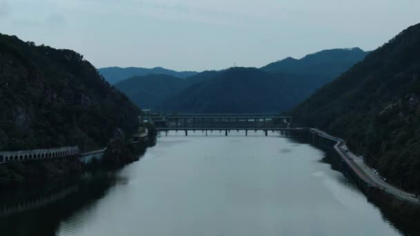 Małej Rzeki Korei Wczesnym Rankiem — Wideo stockowe