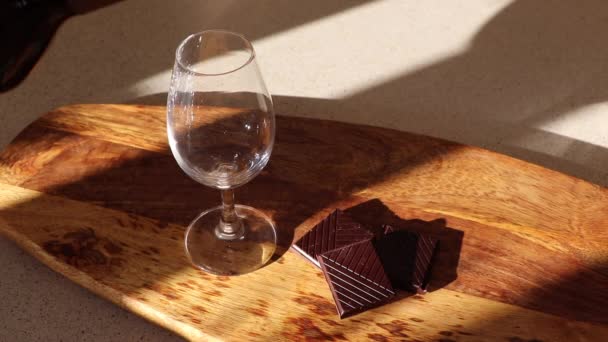 Pouring Single Malt Scotch Whisky Copita Glass Paired Squares Dark — Stock Video