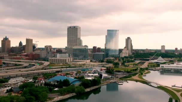 Milwaukee Şehrinin Hava Manzarası — Stok video