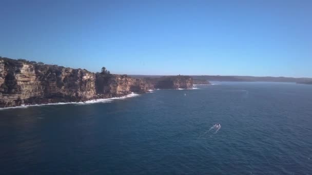 Dron Záběry Tyčících Oceánských Útesů Sydney Austrálie — Stock video