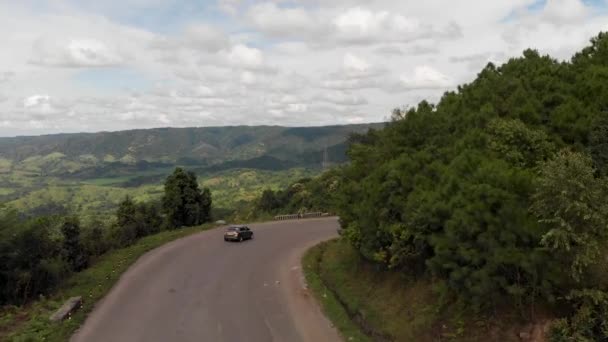 Auto Passando Strade Montagna Curve Meghalaya India — Video Stock