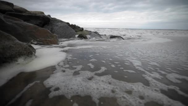Волны Надвигаются Пристань Пляже Санта Моники — стоковое видео