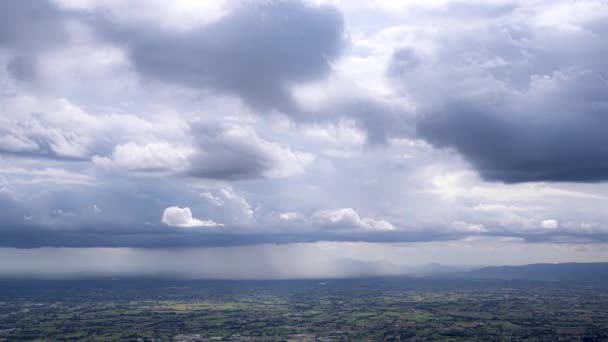 Časová Prodleva Silných Dešťových Mraků Pohybujících Nad Krajinou Itálii — Stock video