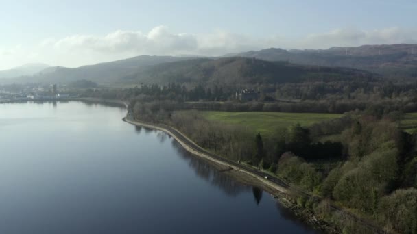 Vista Aérea Castelo Inveraray Dia Ensolarado Argyll Escócia Voando Direção — Vídeo de Stock