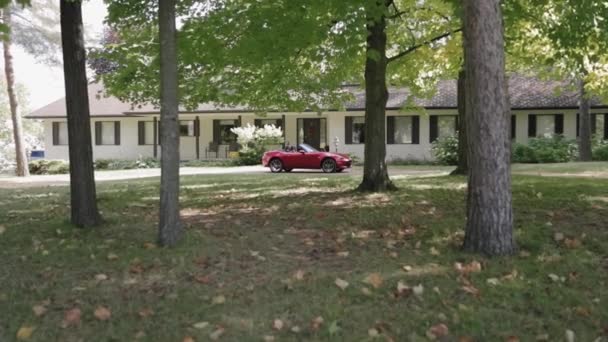 Walking Forest Front Beautiful Mansion Red Convertible Mazda Parked Driveway — Stock Video