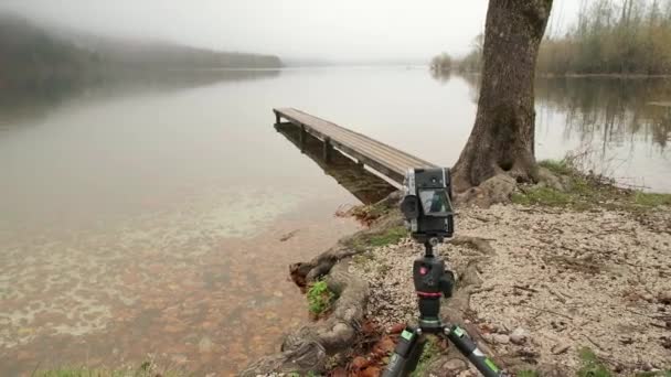 Fotoaparát Snímající Zleva Doprava Kamerou Umístěnou Stativu Svislé Poloze Vypnutou — Stock video