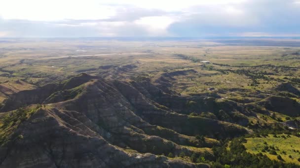 Veduta Aerea Una Grande Collina Con Strati Molto Chiari Rocce — Video Stock