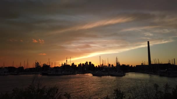 Amplio Ángulo Luz Del Crepúsculo Sobre Puerto Deportivo Bahía Con — Vídeo de stock