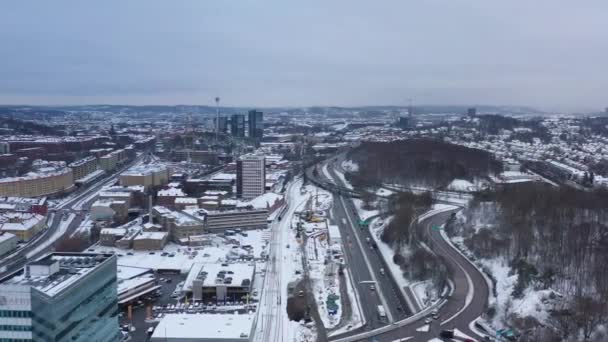 Luchtbeelden Snelweg Göteborg Zweden Snelweg Tijdens Winter Veroverd Door Drone — Stockvideo