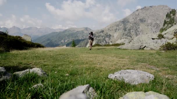 Man Hiking Poles Arriving Top Mountain Beautiful Mountain Range Background — Stock Video