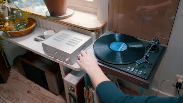 Pressing Play Record Player Listen Music — Stock Video