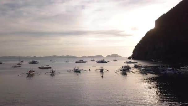 Aerial Drone Shot Fishing Tour Boats Bay Corong Corong Beach — Stock Video
