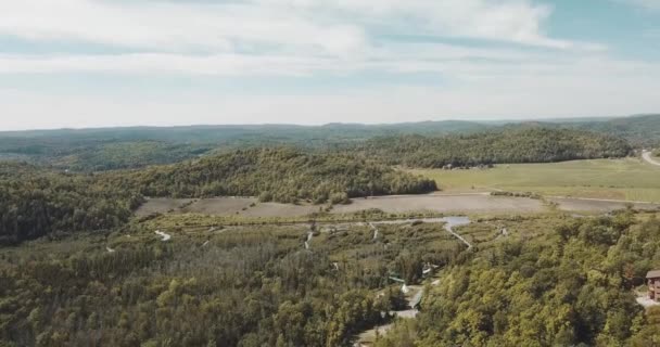 Aerial Drone Clip Descending Sky Gatineau Hills Belvdre Events Center — Stock Video