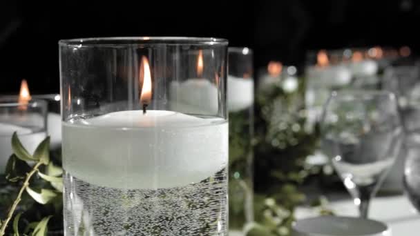 Gorgeous Head Table Flat Lay White Floating Candles Crystal Vases — Stock Video