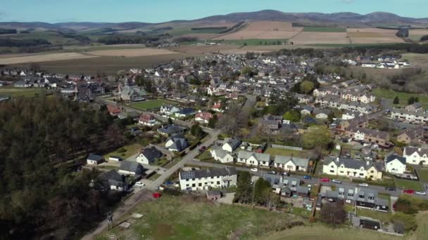 Pemandangan Udara Kota Edzell Skotlandia Pada Musim Semi Yang Cerah — Stok Video