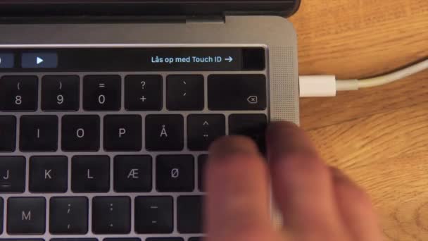 Finger Unlocking Macbook Pro Biometric Fingerprint Scanner — Stock Video