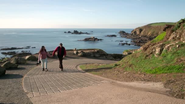 Indian Couple Walking Hand Hand Lizard Point Cornwall England — Stock video