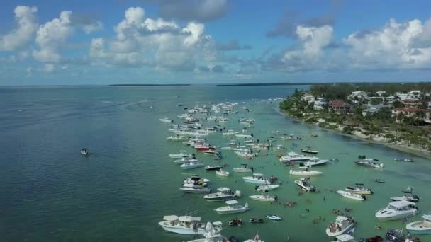 Drone Low Flyover Sobre Banco Arena Islamorada Florida Keys — Vídeo de stock