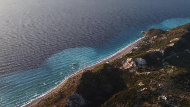 Drone Flygning Avslöjar Fantastisk Kust Lefkada Inklusive Megali Petra Stranden — Stockvideo