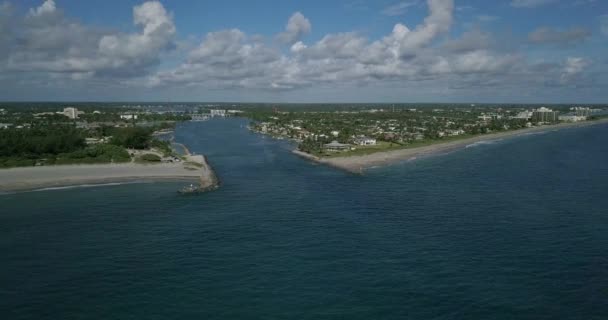 Drone Rond Mond Van Jupiter Inlaat Zuid Florida — Stockvideo