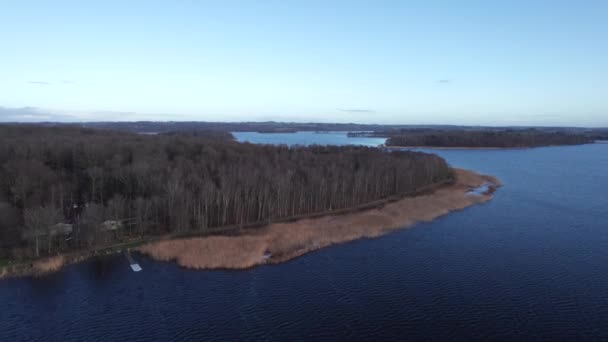 Drone Flyover Beautiful Lake Surrounded Forest Drone Treetops Dolly Shot — Stok Video