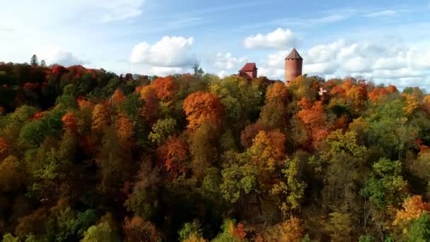 Aerial Forwarding Shot Medieval Turaida Castle Sigulda Vidzeme Region Latvia — Stock Video