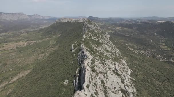 Forte Crête Calcaire Jaillissant Verte Vallée Française Des Pyrénées — Video