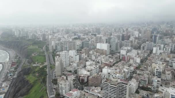 Sartén Aérea Sobre Área Densa Nebulosa Miraflores Ciudad Lima Perú — Vídeos de Stock