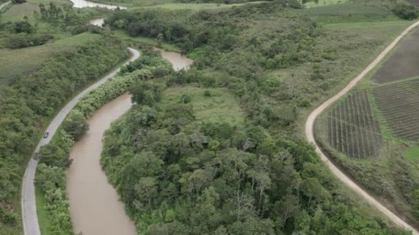 Letecký Náklon Vinutí Řeky Huancabamba Kalně Zeleném Údolí Peru — Stock video
