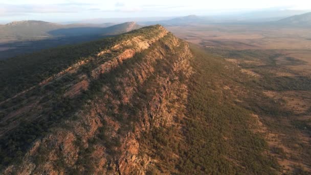 Ohromující Přírodní Scéna Australian Outback Jarvis Hill Hlídka Vzdušný Zpětný — Stock video