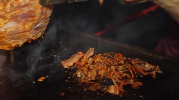 Μεξικάνικο Φαγητό Μαγείρεμα Πάστορας Τάκος Φαγητό Του Δρόμου — Αρχείο Βίντεο