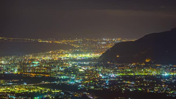 High Winkelaufnahme Von Palermo Innenstadt Der Nacht Mit Schönen Nachtlichtern — Stockvideo