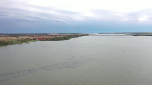 Cattura Aerea Del Fiume Tiet Porto Fluviale Intermodale — Video Stock